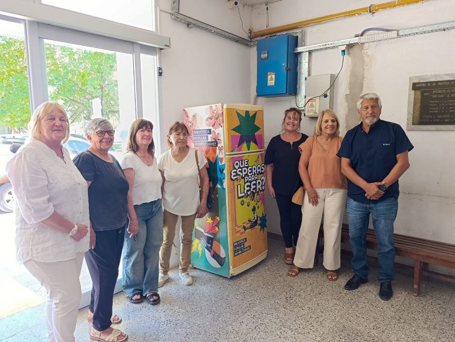 Entre páginas y esperanza: un rincón de lectura para el Hospital San Blas