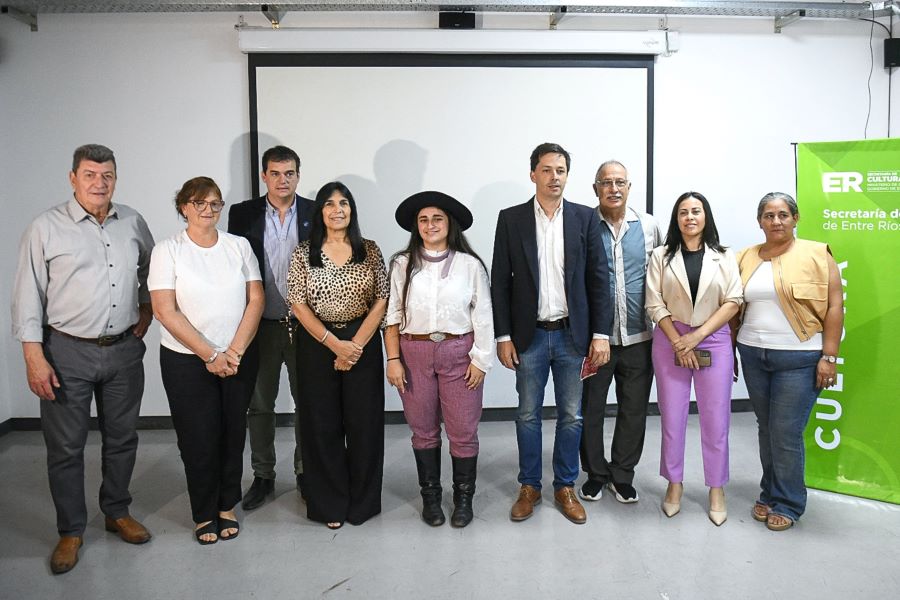 Se presentó desde el Museo de Casa de Gobierno la 37ma. Fiesta Provincial de la Guitarra