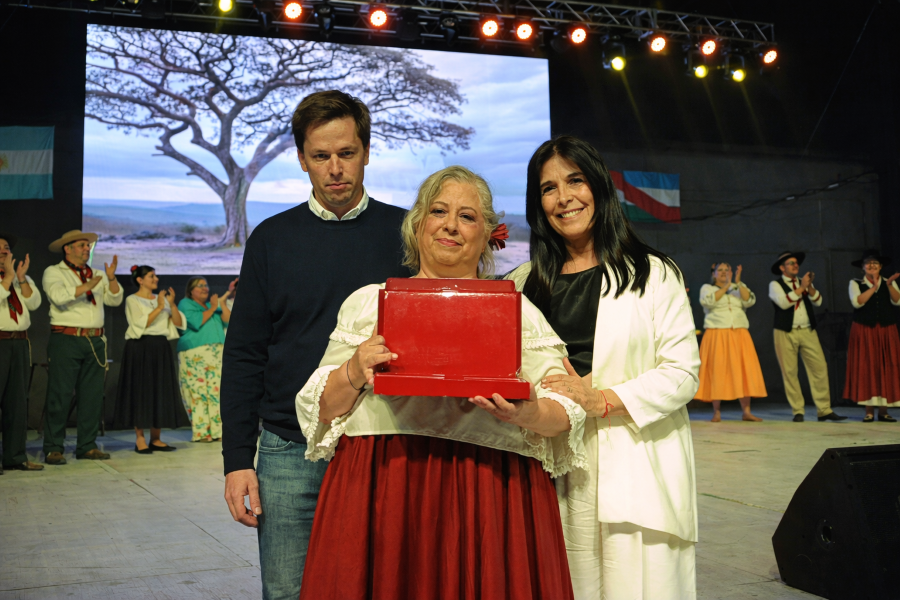 La guitarra volvió a unir al pueblo: emoción, identidad y cultura viva en las dos noches de la Fiesta Provincial de Nogoyá