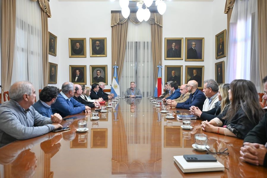 Con el aporte de los gremios, el Poder Ejecutivo envía a la Legislatura el proyecto de reforma de la Caja de Jubilaciones