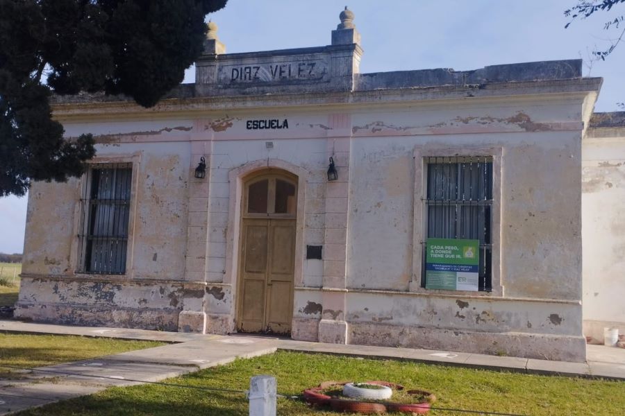 Realizan intervenciones edilicias en escuela de distrito Rincón de Nogoyá